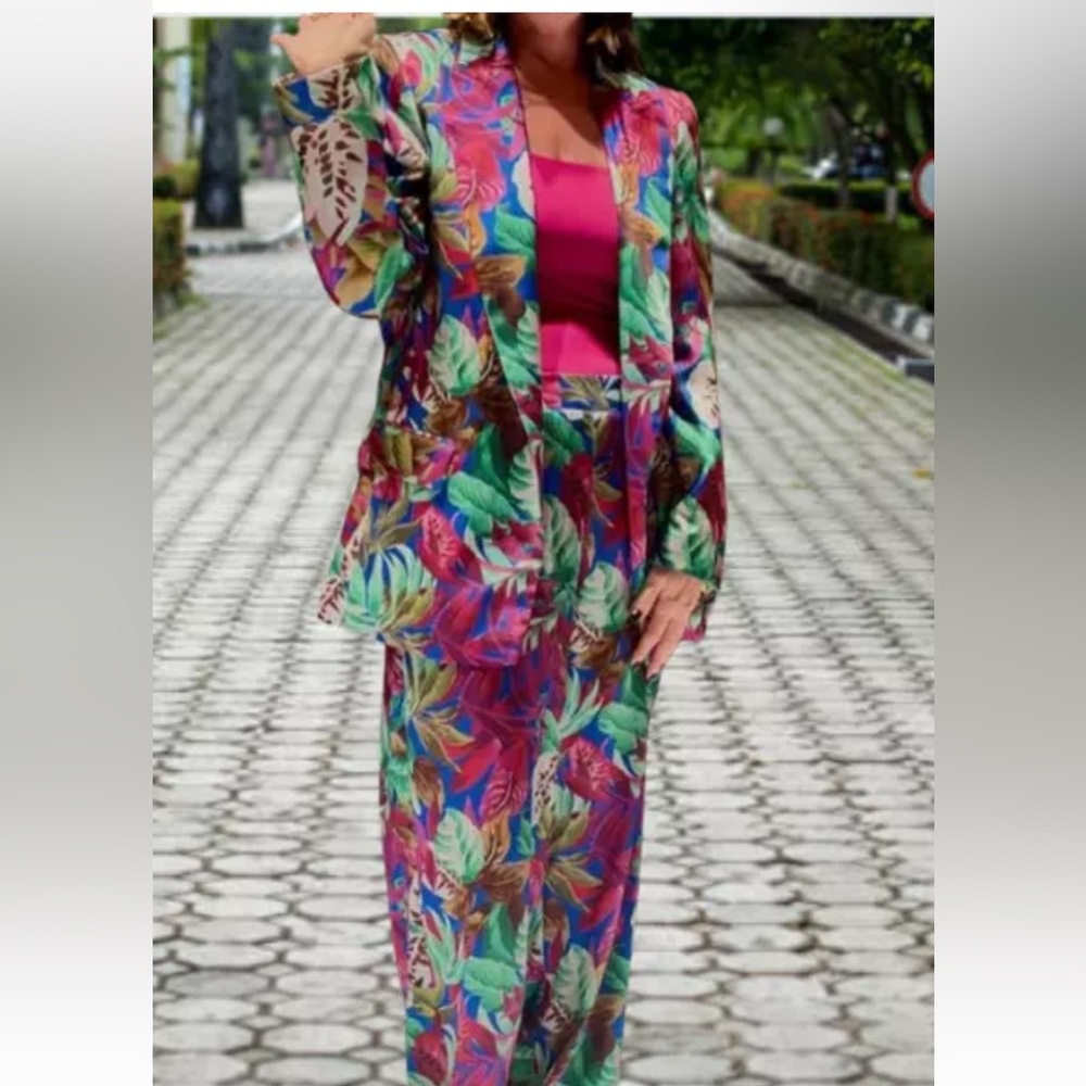 Zara 2 pieces matching set Satin Effect Tropical Printed blazer and pants